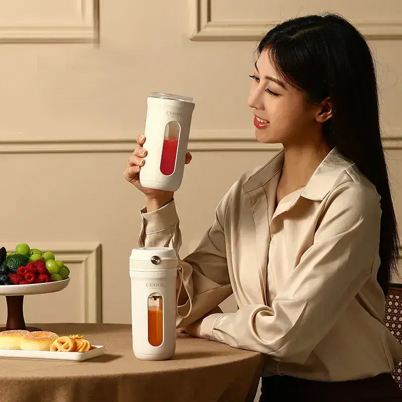 Mini Blender Liquidificador Portátil Recarregável USB - Juice Maker